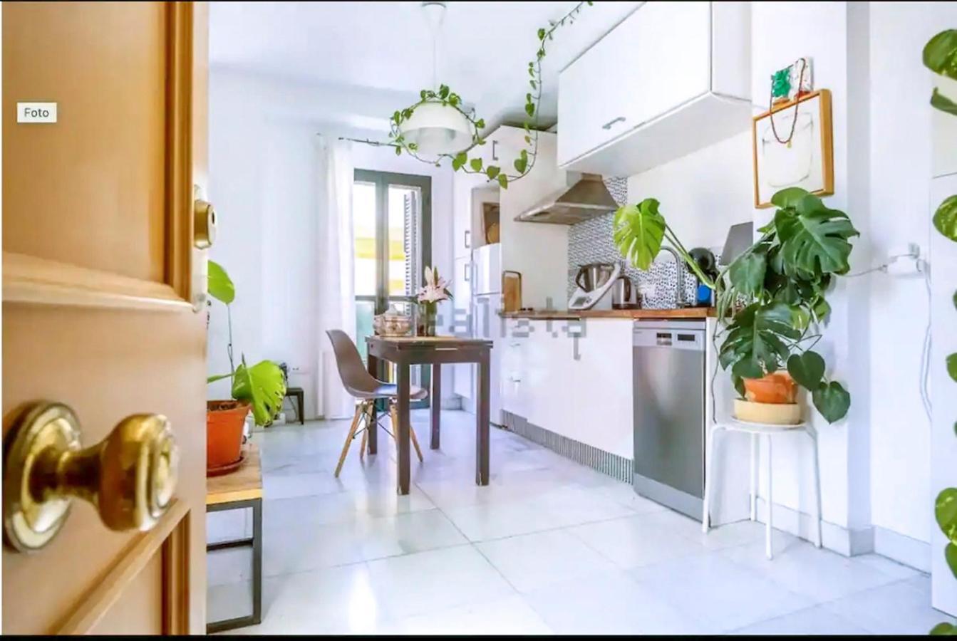 Atico Con Balcon En Pleno Centro Apartment Seville Exterior photo