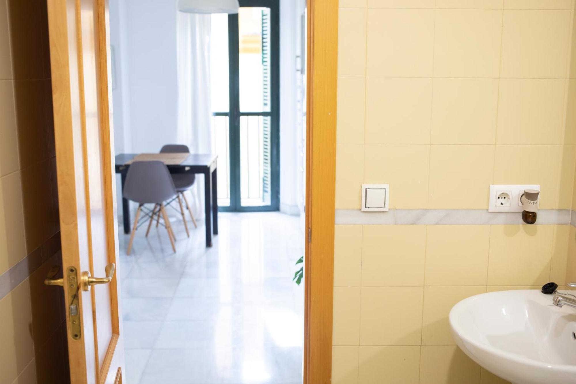 Atico Con Balcon En Pleno Centro Apartment Seville Exterior photo